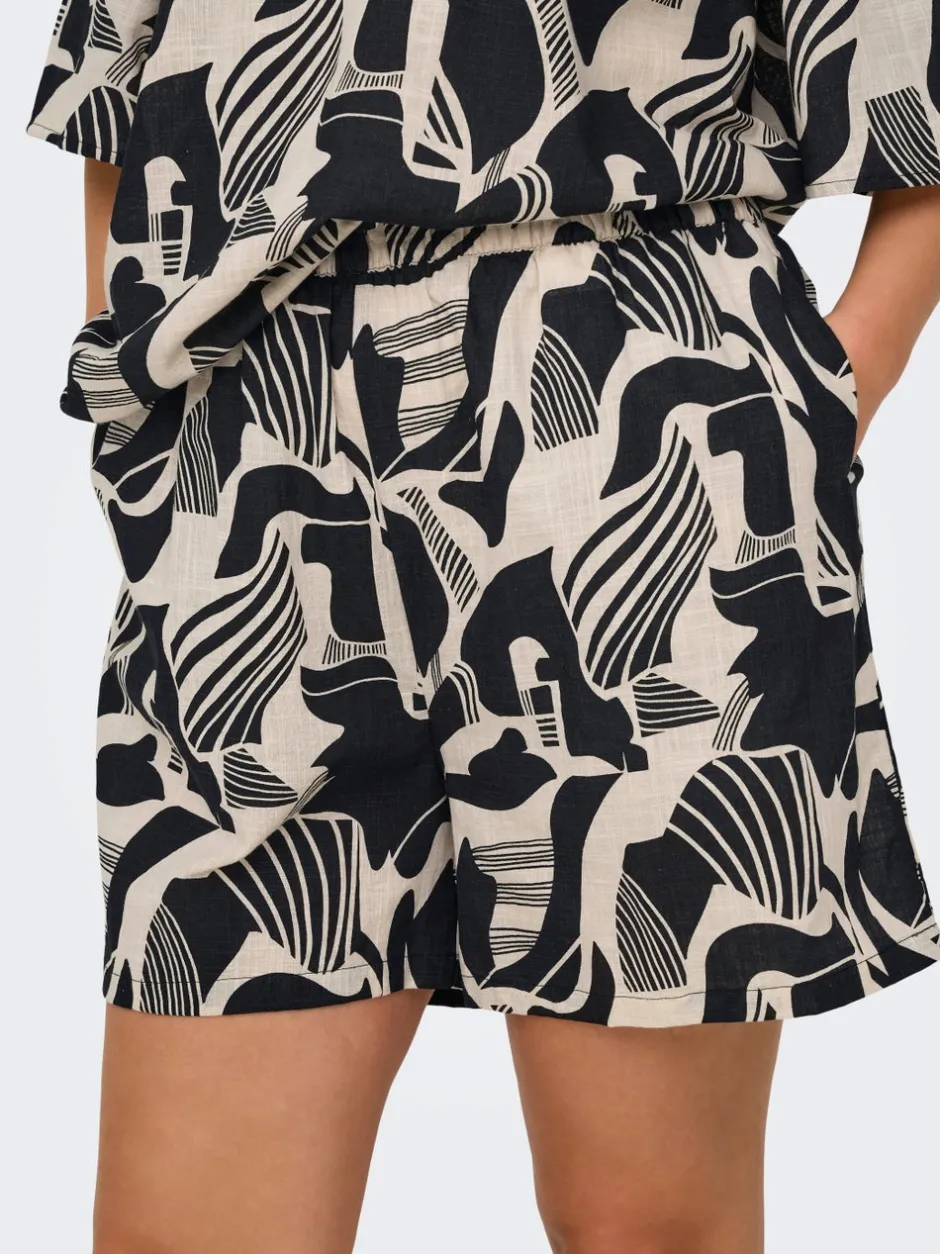 Online CARMALUSI Regular fit Shorts Dame Shorts