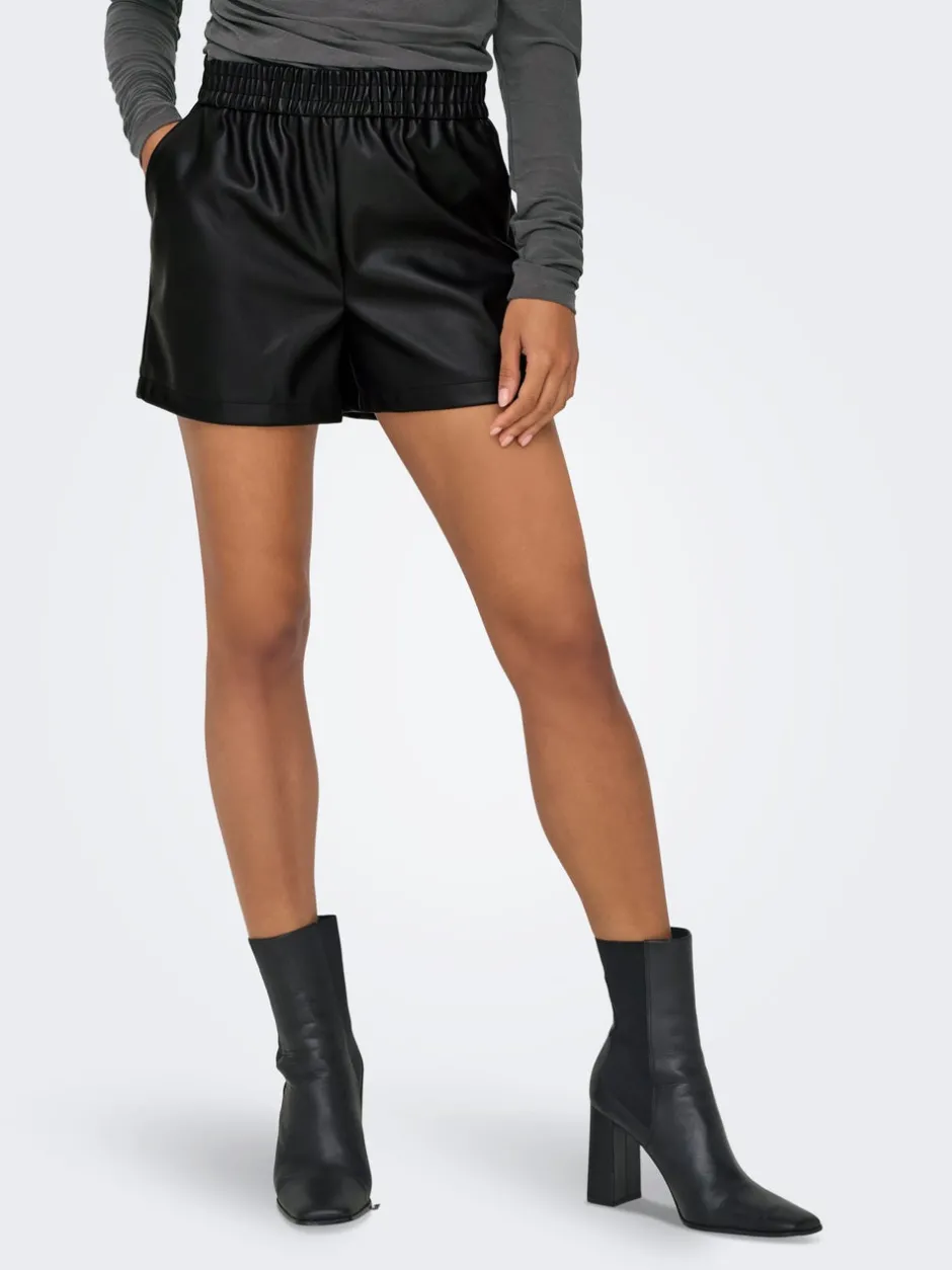 Best JDYALAIA Mellemhøj talje Regular fit Imiterede lædershorts Dame Shorts