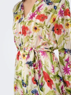 Clearance ONLAVERY Kort kjole Dame Kjoler