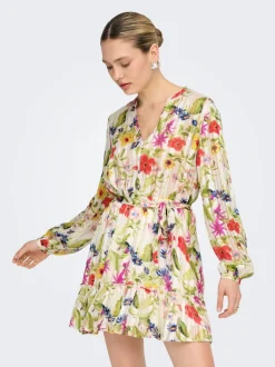 Clearance ONLAVERY Kort kjole Dame Kjoler