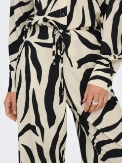 New ONLSAKURA Loose fit Bukser Dame Bukser